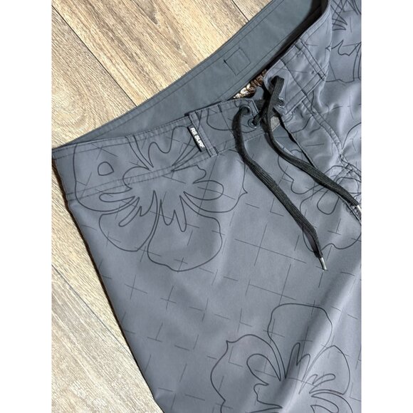 RS Surf Swim Trunks Men's 34 Gray Hawaiian Floral Surf Bathing Suit Beach - Picture 2 of 8